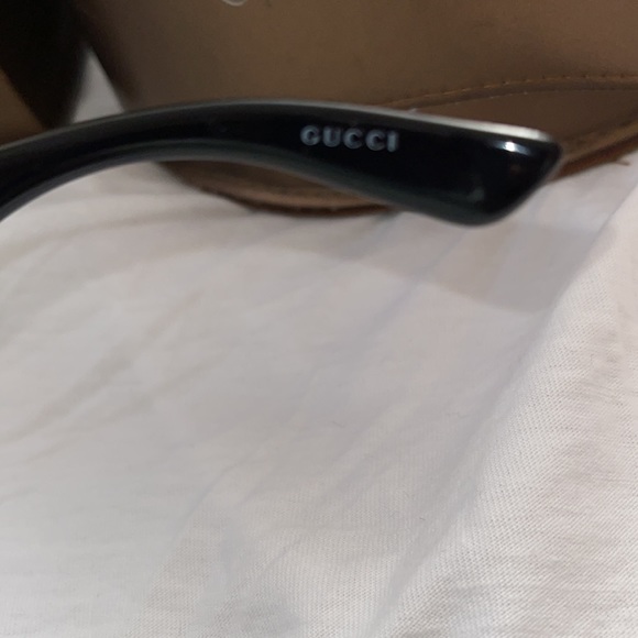 Gucci sunglasses - Picture 9 of 11